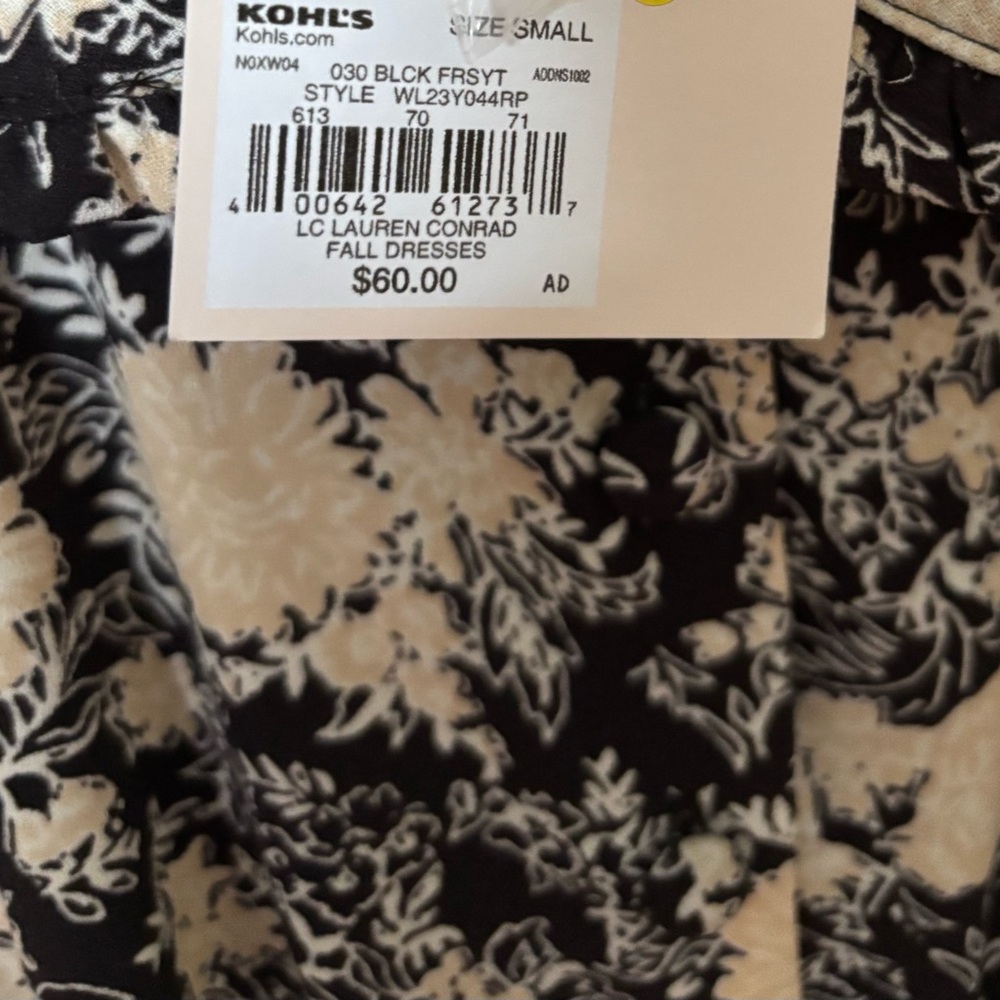 LC Lauren Conrad Floral Black Ivory Dress NWT Small - Picture 4 of 7